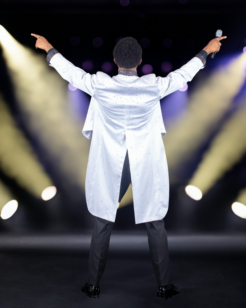 young lionel richie tribute singer young lionel richie tribute singer